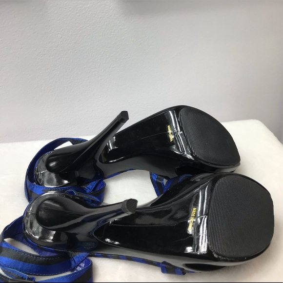 Royal Blue 💙and Black 🖤 Satin Platform Heels - Picture 5 of 5